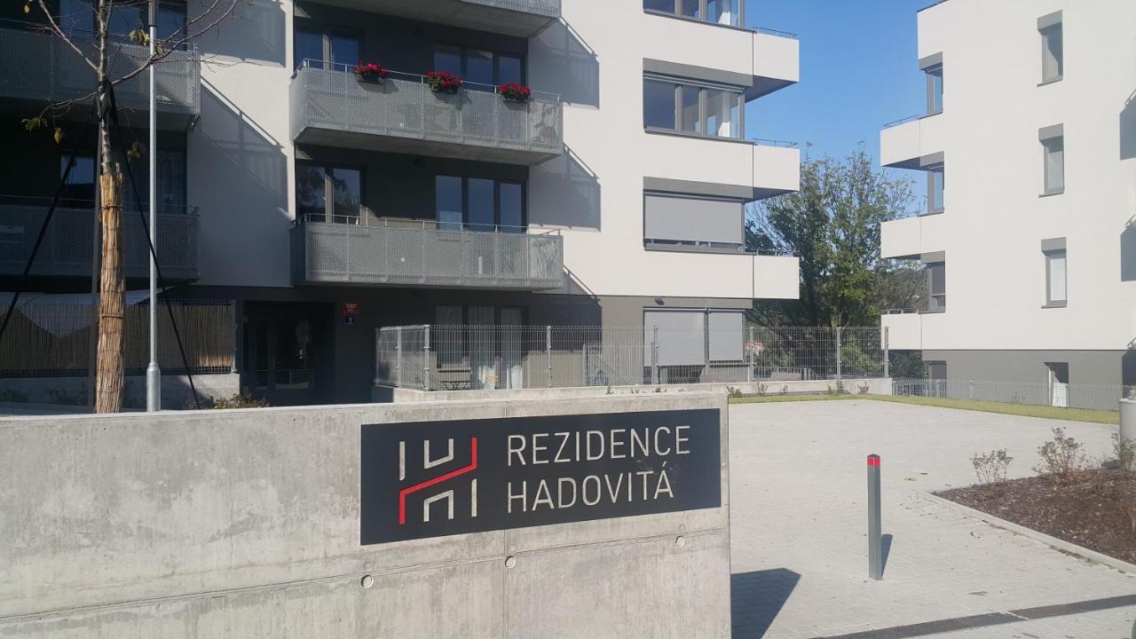 Rezidence Hadovita براغ المظهر الخارجي الصورة